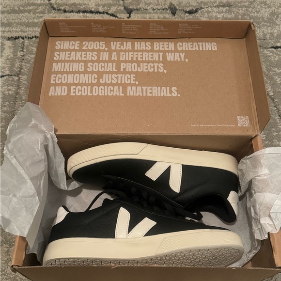 Veja Campo leather shoe - Picture 8 of 12